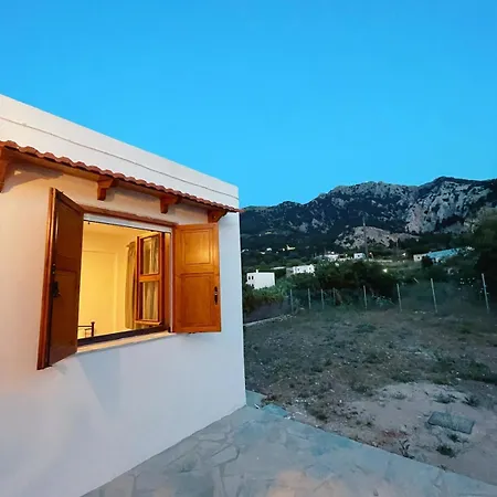 펜션 Country House, Lagoudi Village Lagoudi Zia