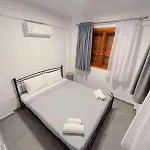 بيت للعطل Country House, Lagoudi Village *