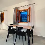 Country House, Lagoudi Village بيت للعطل *