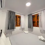 Country House, Lagoudi Village بيت للعطل
