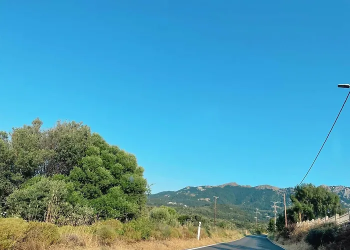 بيت للعطل Country House, Lagoudi Village