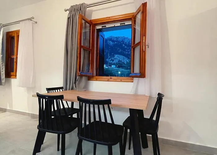 Country House, Lagoudi Village بيت للعطل *